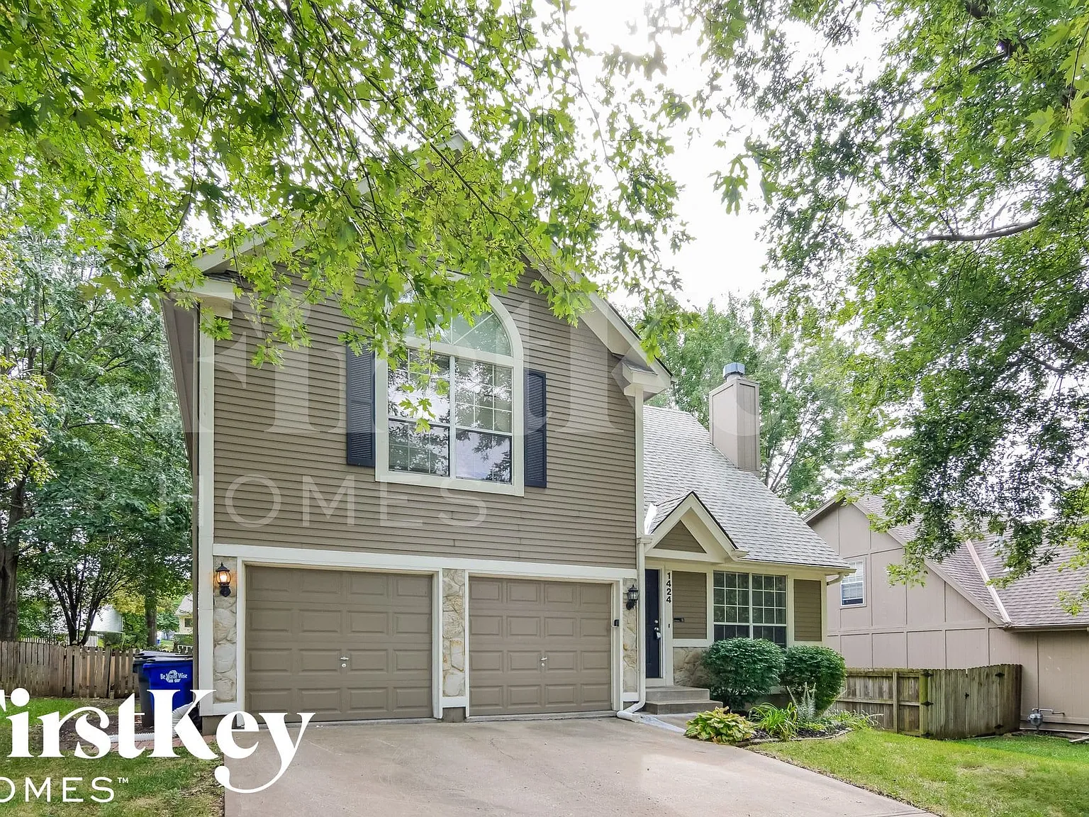 4 bed, 3.0 bath, 1455 sqft, $2,475 — Photo 2