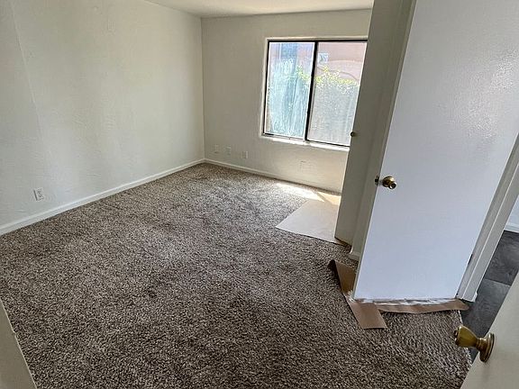 5th image of 211 Vassar Dr SE #1/2