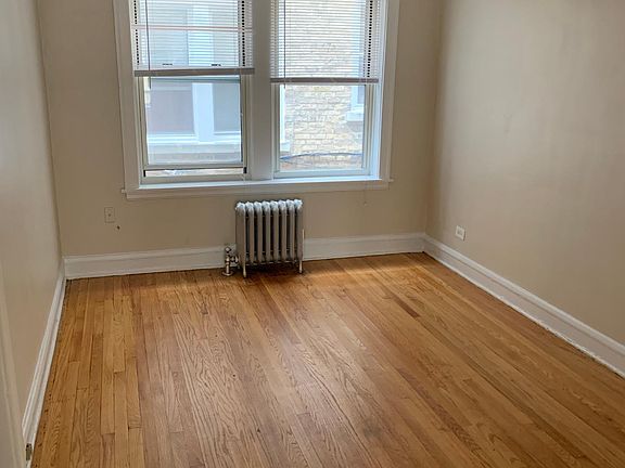 3rd image of 1808 W Farwell Ave APT 1B