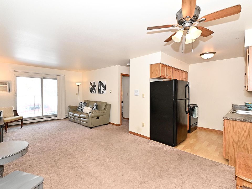 1st image of 141 W North St APT 10