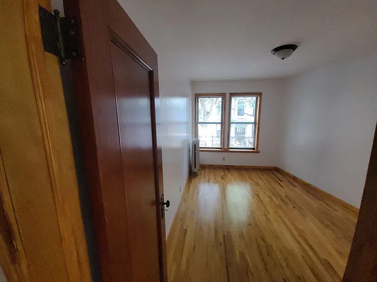 1001 Lincoln Pl #2B — Photo 4