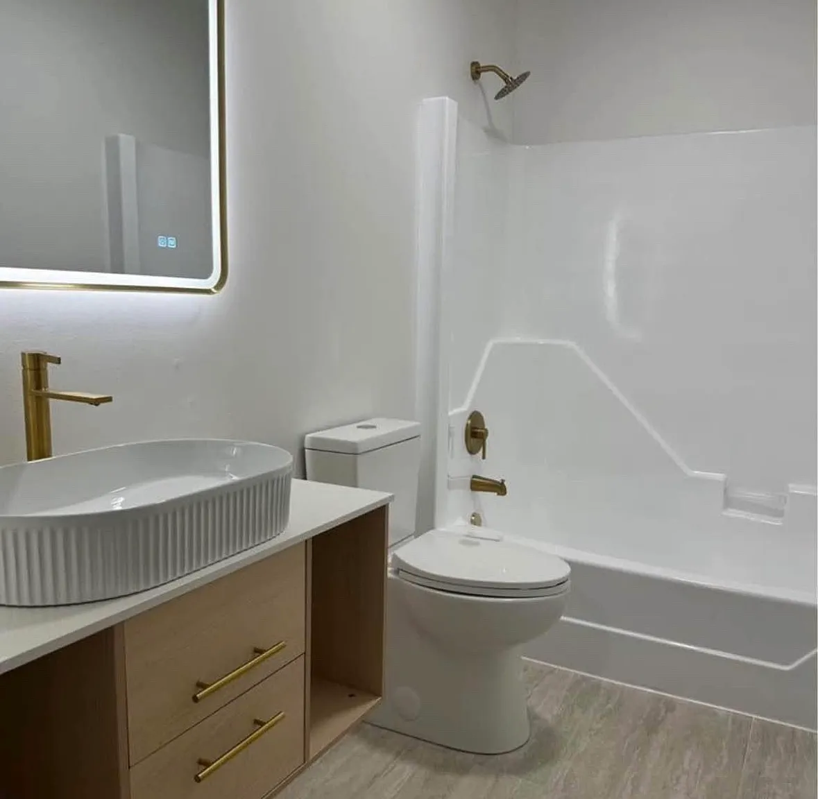 2 bed, 1.5 bath, 1075 sqft, $1,850 — Photo 1