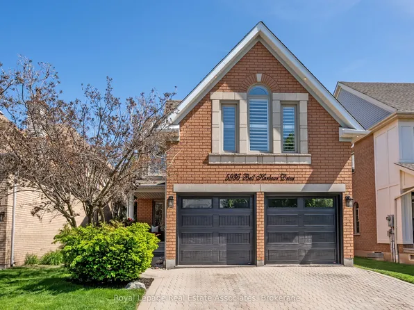 5936 Bell Harbour Dr, Mississauga, ON L5M 5K7