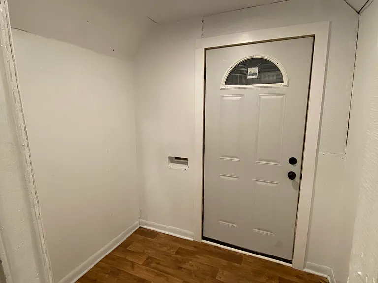 1416 Winter St — Photo 2