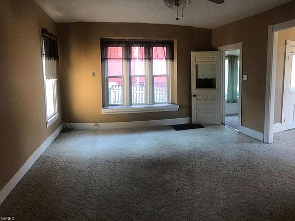 3rd image of 758 Superior Ave