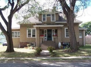 701 10th St, Peru, IL 61354