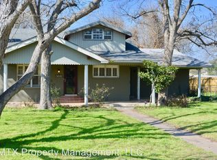 305 Johnson St, Martindale, TX 78655