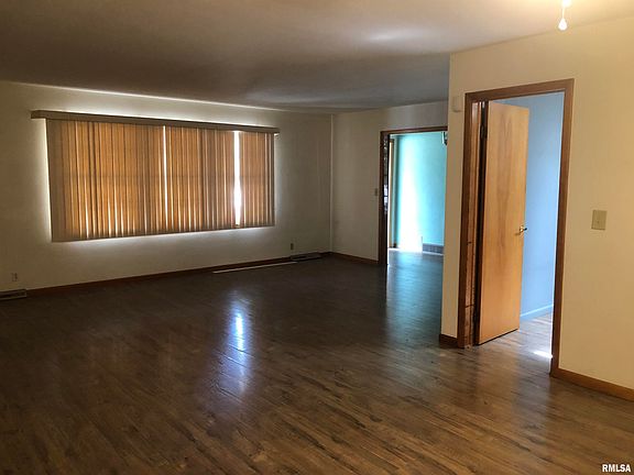 3rd image of 5 Adloff Ln