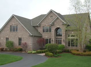10N746 Oxford Ln, Elgin, IL 60124