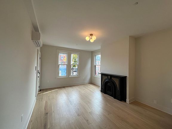 4th image of 185 Liberty St Floor 2