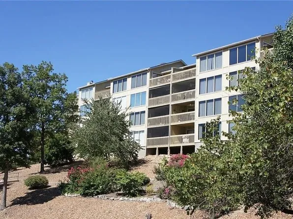 2500 Bay Point Ln #211, Osage Beach, MO 65065