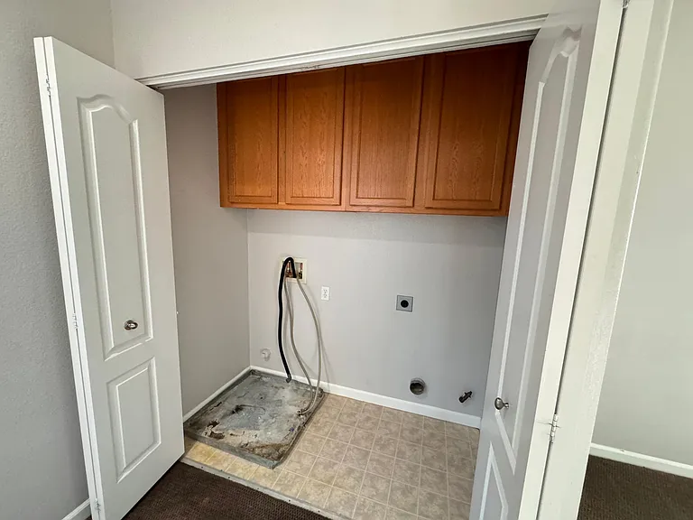 2451 Hanson Dr — Photo 19