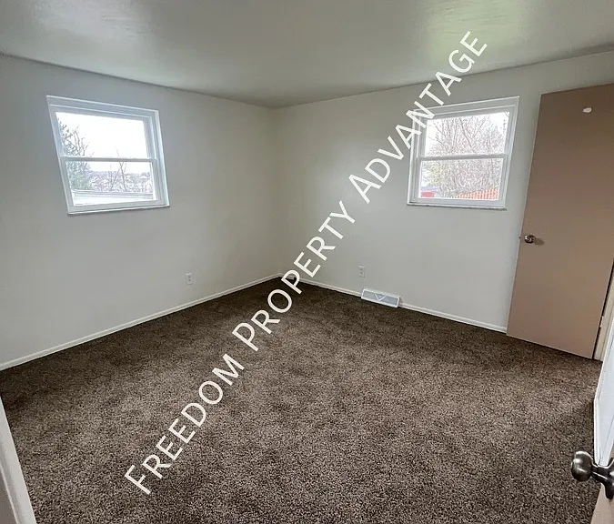 800 Flint Rd — Photo 15