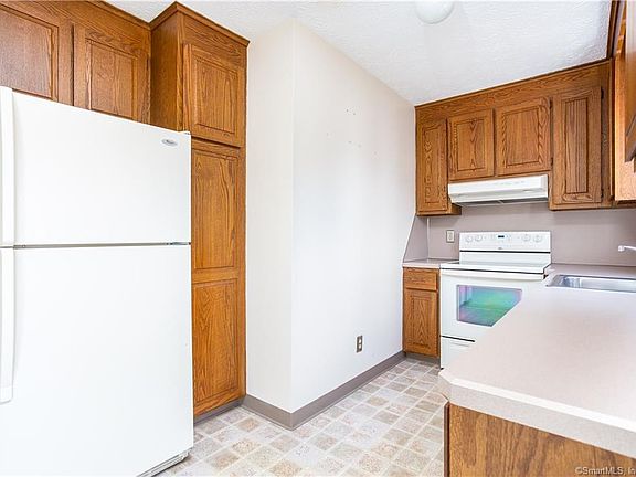 3rd image of 43 Wanda Dr #A