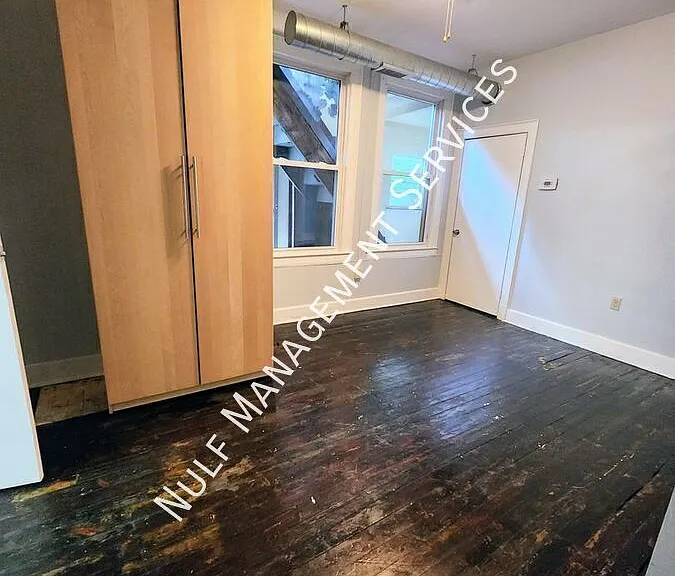 4502 Butler St #2 — Photo 4