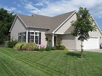 2nd image of 1038 Republic Cir