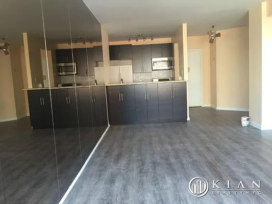 Rented by Kian Realty | media 26