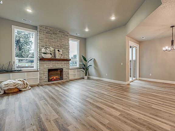 4th image of 10011 NE 46th Ct
