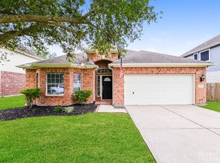 706 Chase Point Cir, Bacliff, TX 77518
