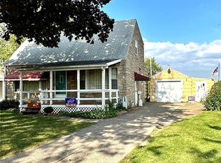 296 Mapleview Dr, Tonawanda, NY 14150