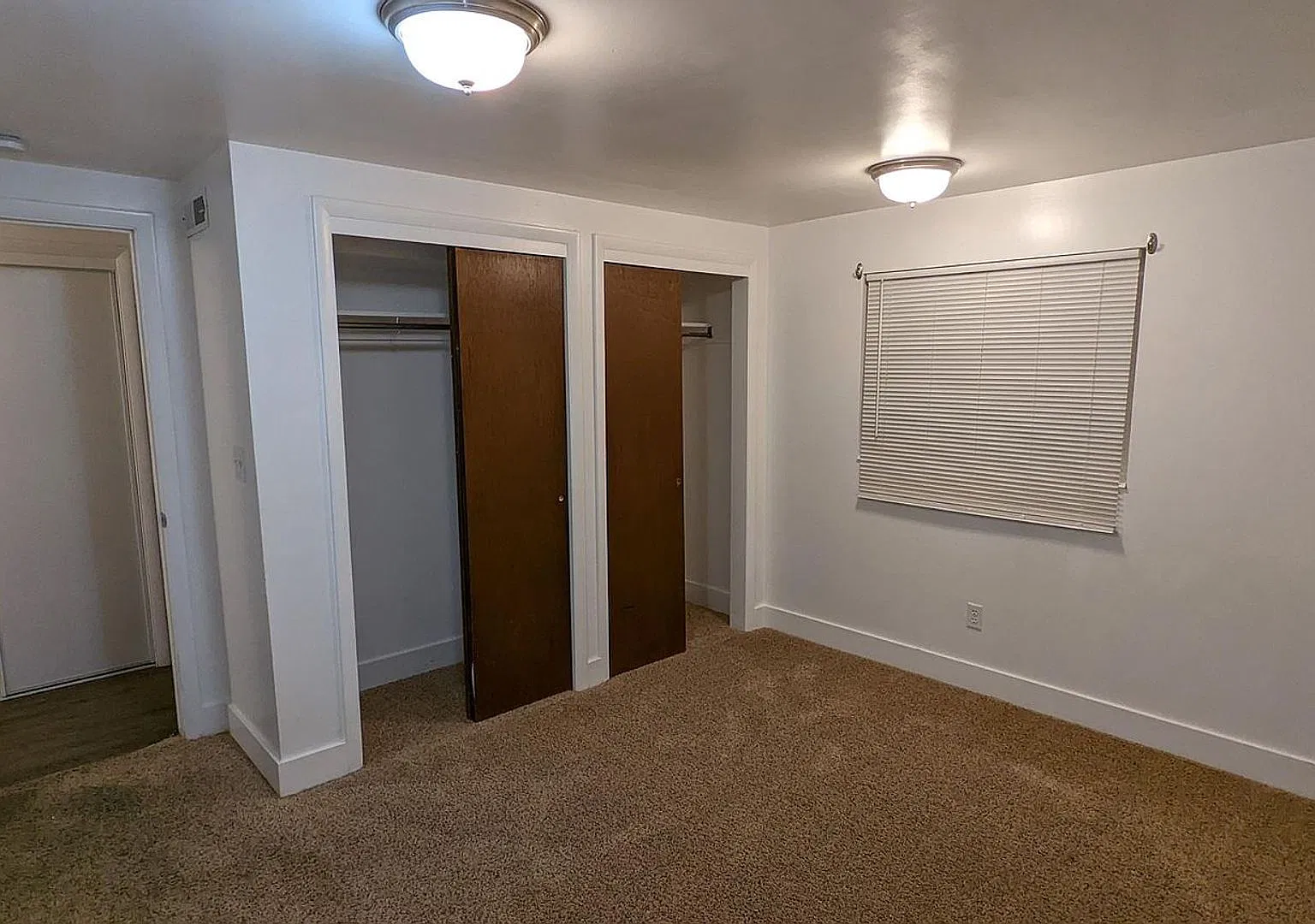 Updated 2-Bedroom Apartment with Garage & Central Air in Ogden! — Photo 3