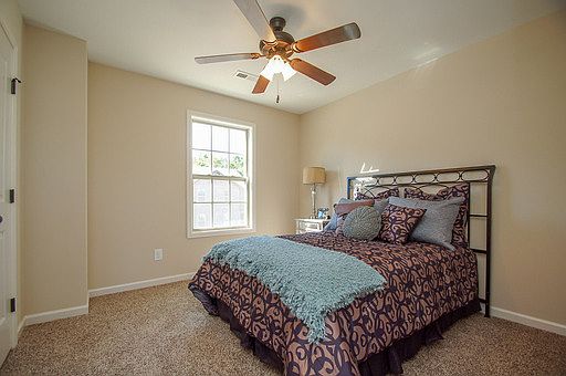 4th image of 150 Fairview Ln
