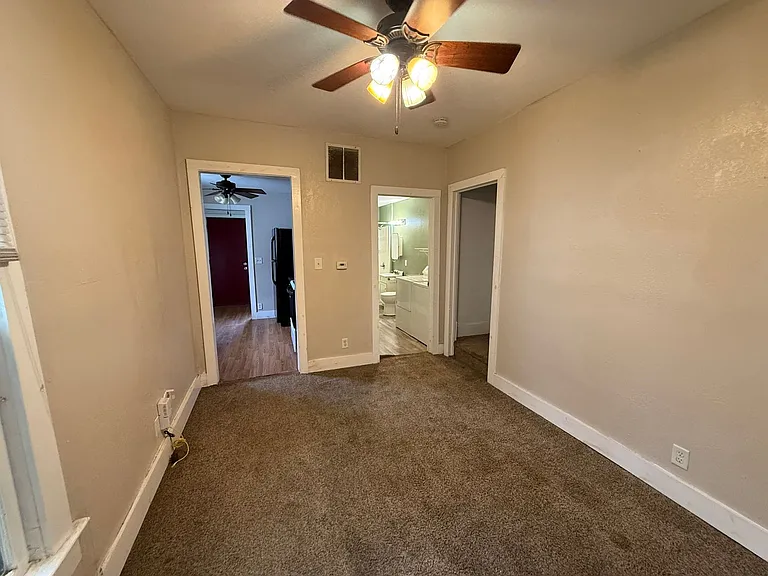 1608 Virginia St — Photo 3