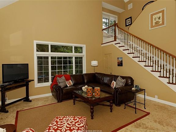 3rd image of 36 Willow Oak Ct