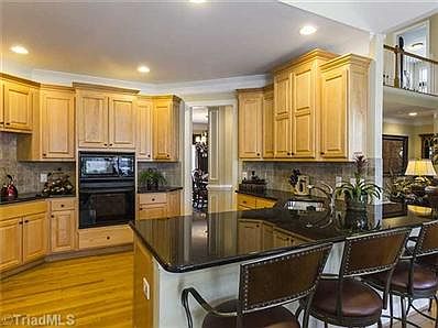 5th image of 1901 Brant Pointe Ct