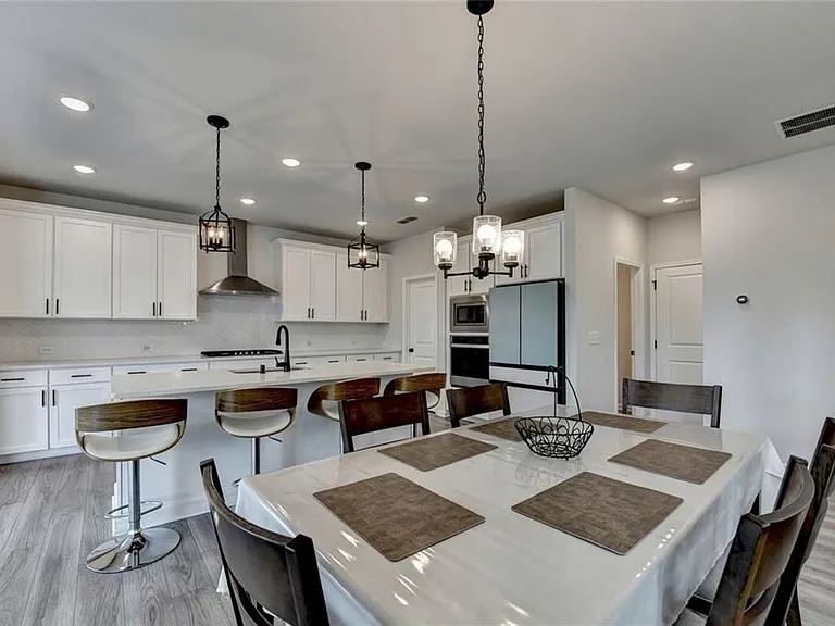 4665 Shipley Ave — Photo 22
