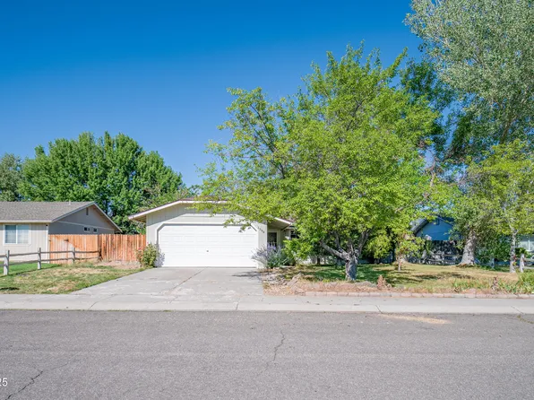 1398 Leonard Rd, Gardnerville, NV 89460