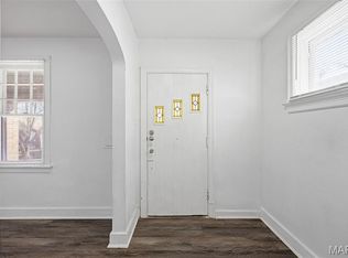 8937 Edna St, Saint Louis, MO 63147