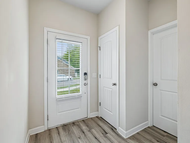 574 Becks Pl — Photo 6