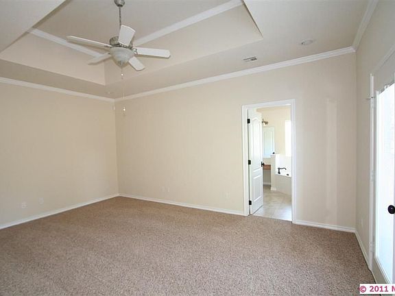 4th image of 21500 Calen Dr