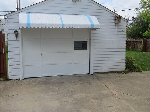 5th image of 3700 Gary Ave