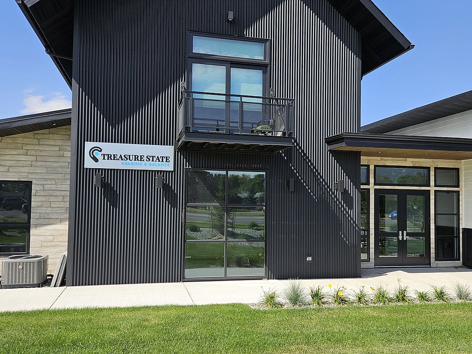 Outside balcony & entrance to studio(s) on right.