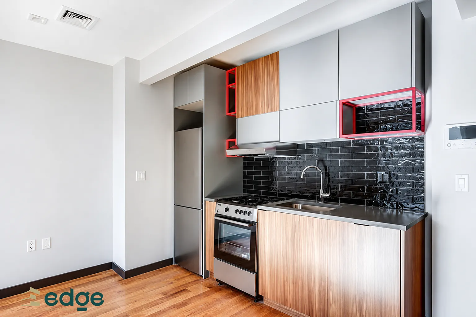 268 Metropolitan Avenue — Photo 3