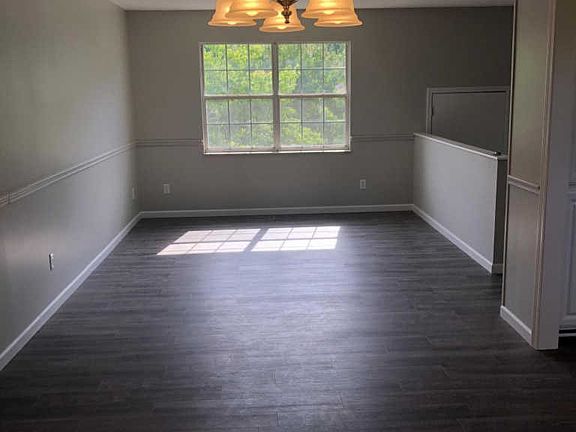 2nd image of 1917 Penwood Dr