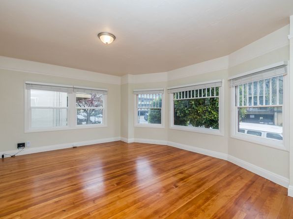226 Athol Ave #207