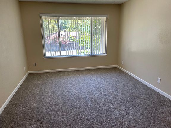 2nd image of 1201 Morse Ave #72