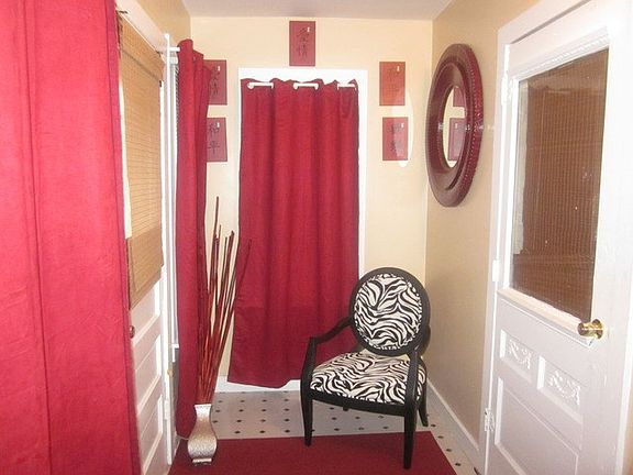 5th image of 61 E 138th St