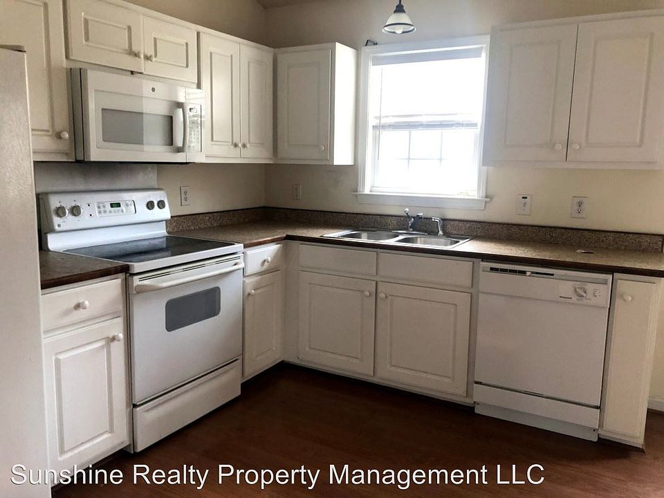 2nd image of 3903 Johns Creek Dr