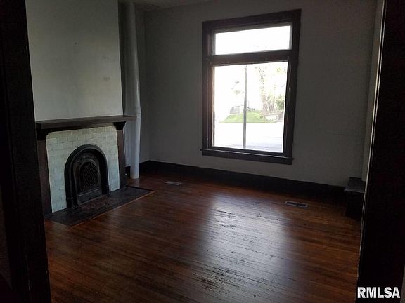 5th image of 710 17th St #712