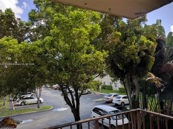 5100 SW 41st St APT 218, Hollywood, FL 33023