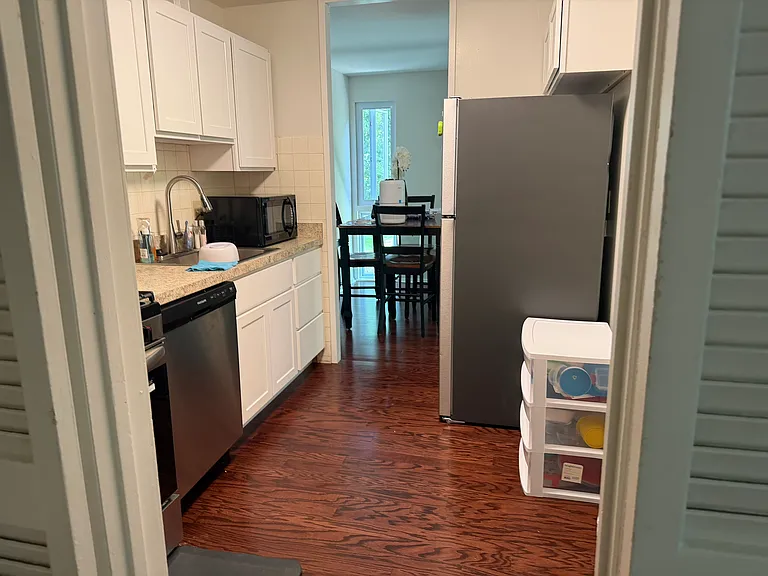 7260 Donnell Pl — Photo 5