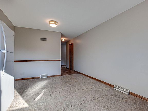3rd image of 2708 Western Ave