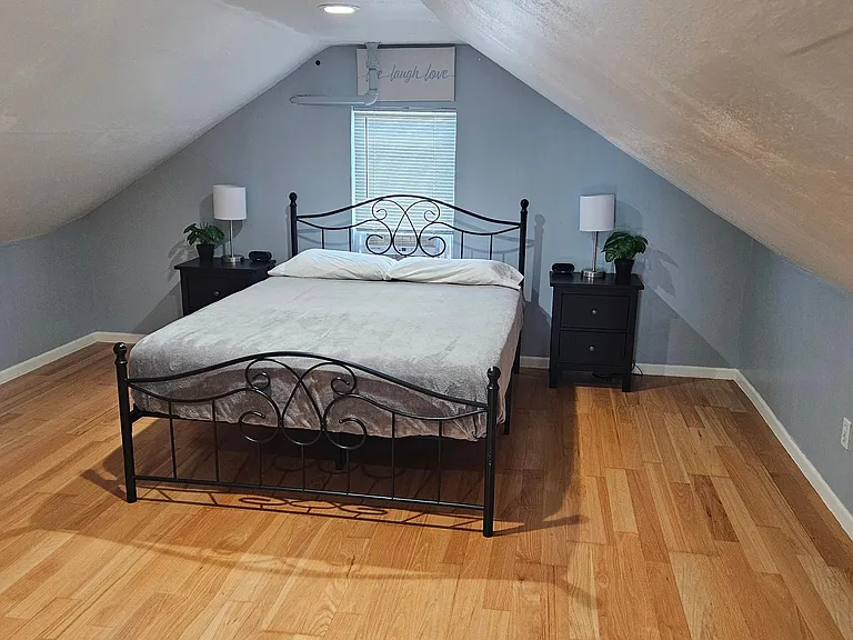 10868 W Mount Vernon Ave — Photo 6