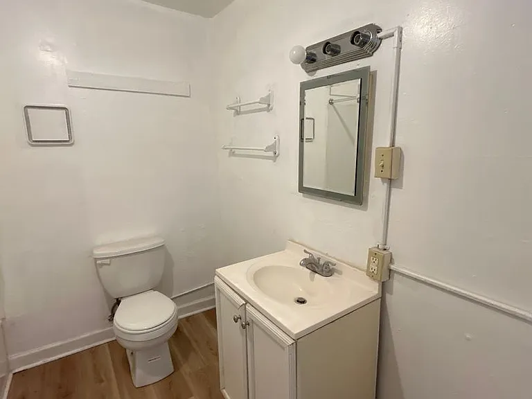 1114 Lafayette Blvd NW — Photo 18