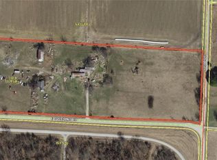 19877 E Overland Rd, Nevada, MO 64772