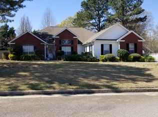 214 Laurel Brook Dr, Warner Robins, GA 31088